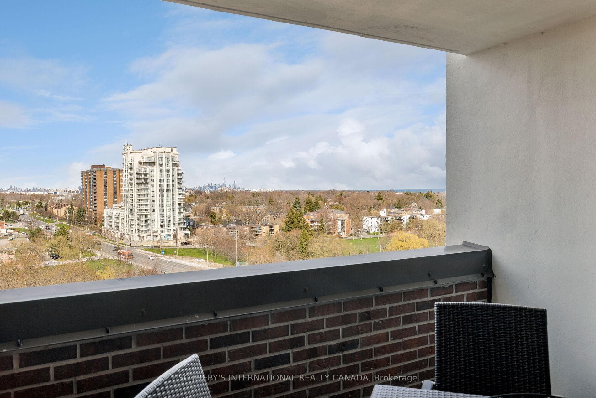 1515 Lakeshore Road Unit 1103 photo 26