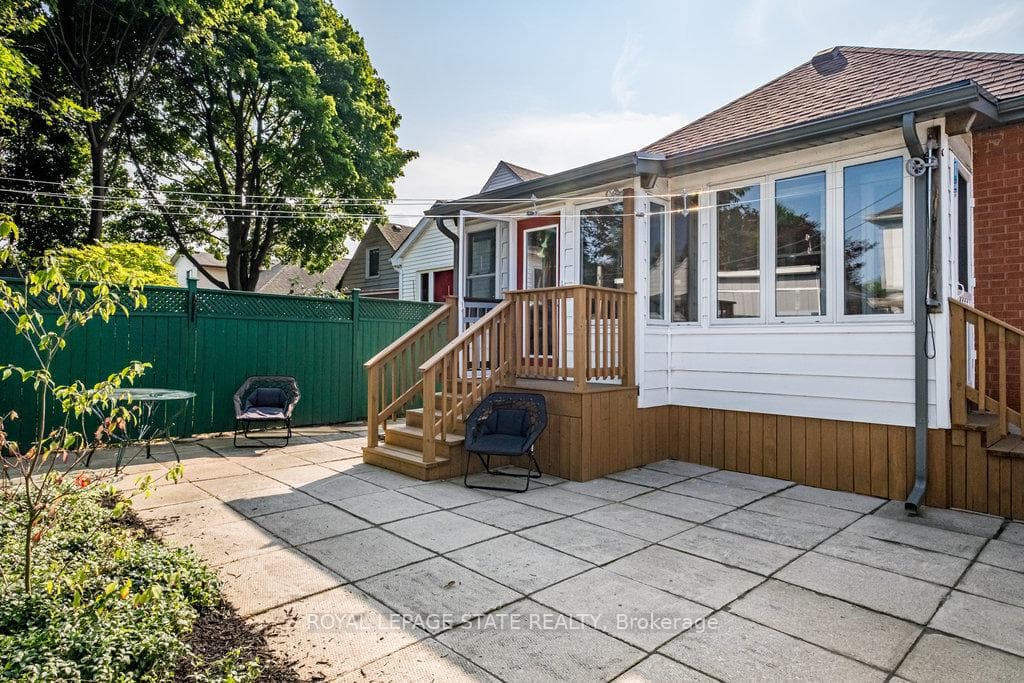 170 Parkview Drive photo 30