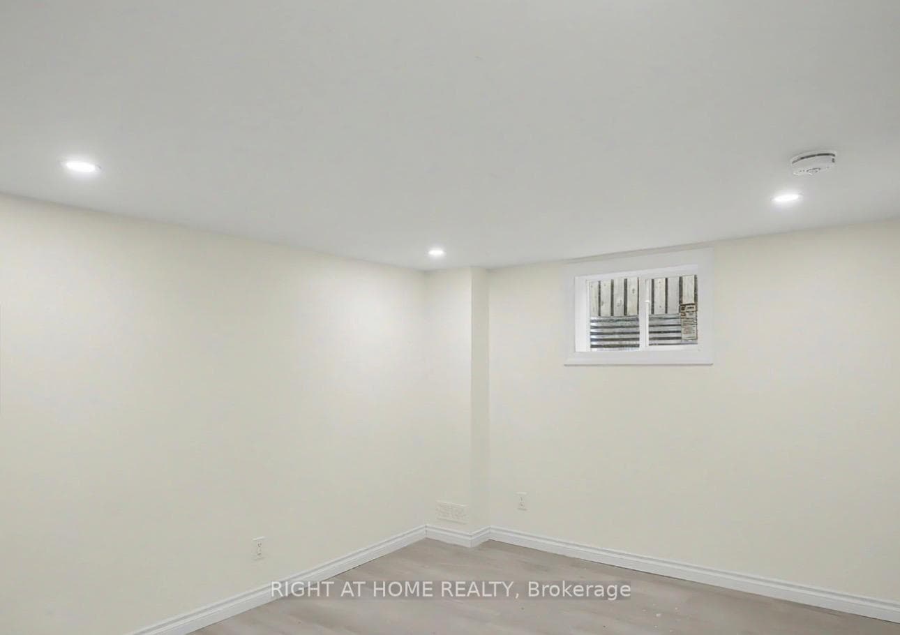 7 Mrgrath Place photo 10