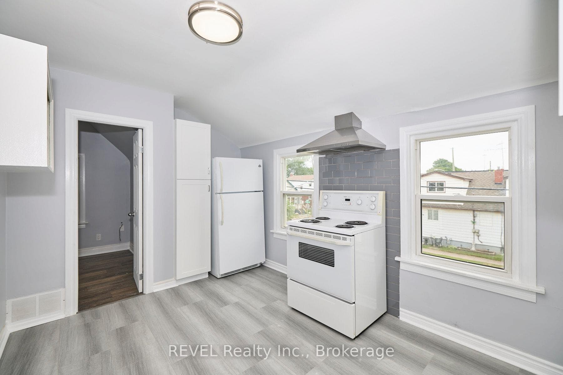 43 COSBY Avenue photo 10