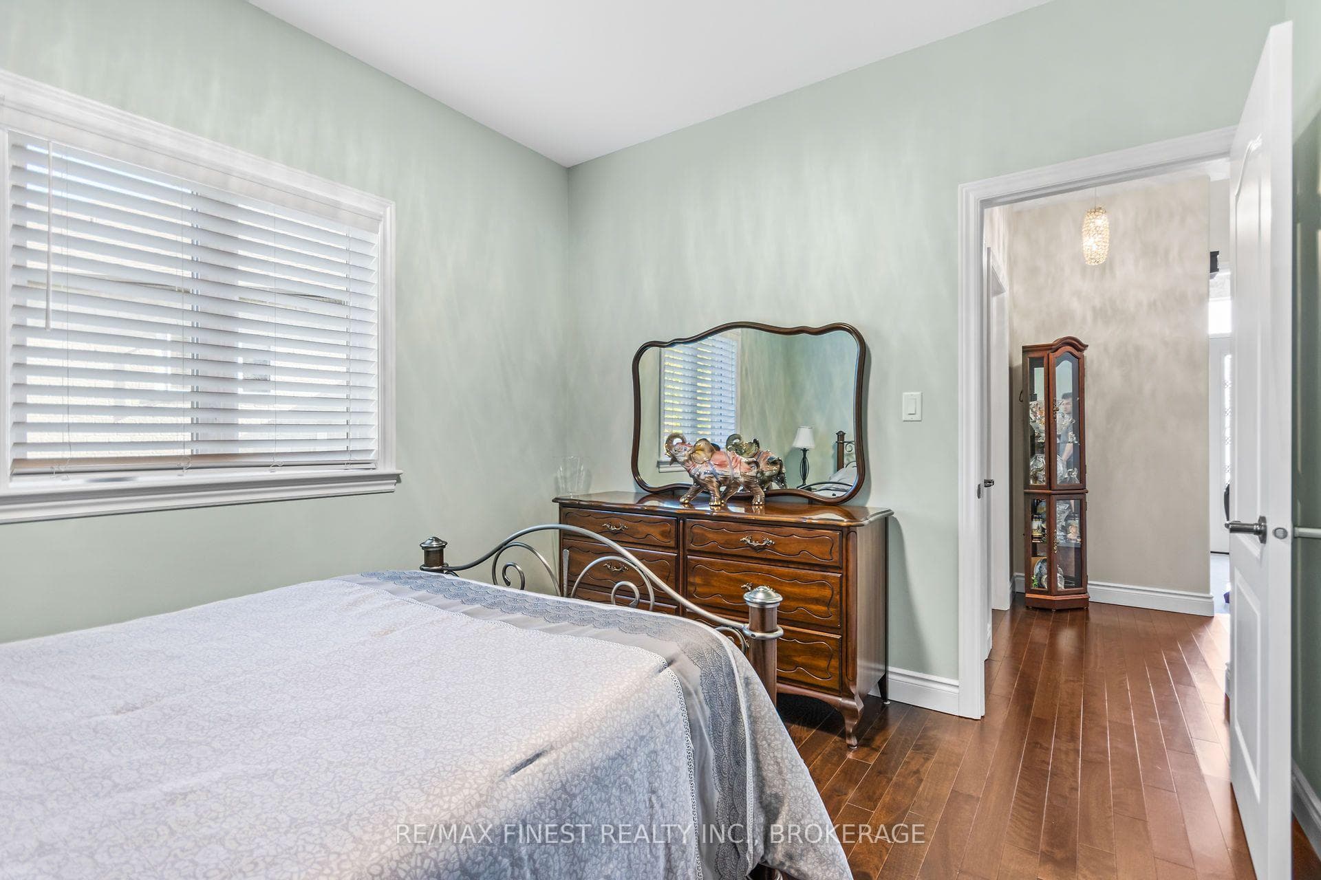 206 Pauline Tom Avenue photo 23