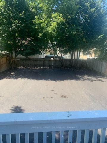 487 Eagle Street Unit A photo 11