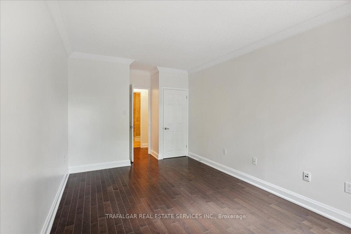 162 Reynolds Street Unit 101 photo 24