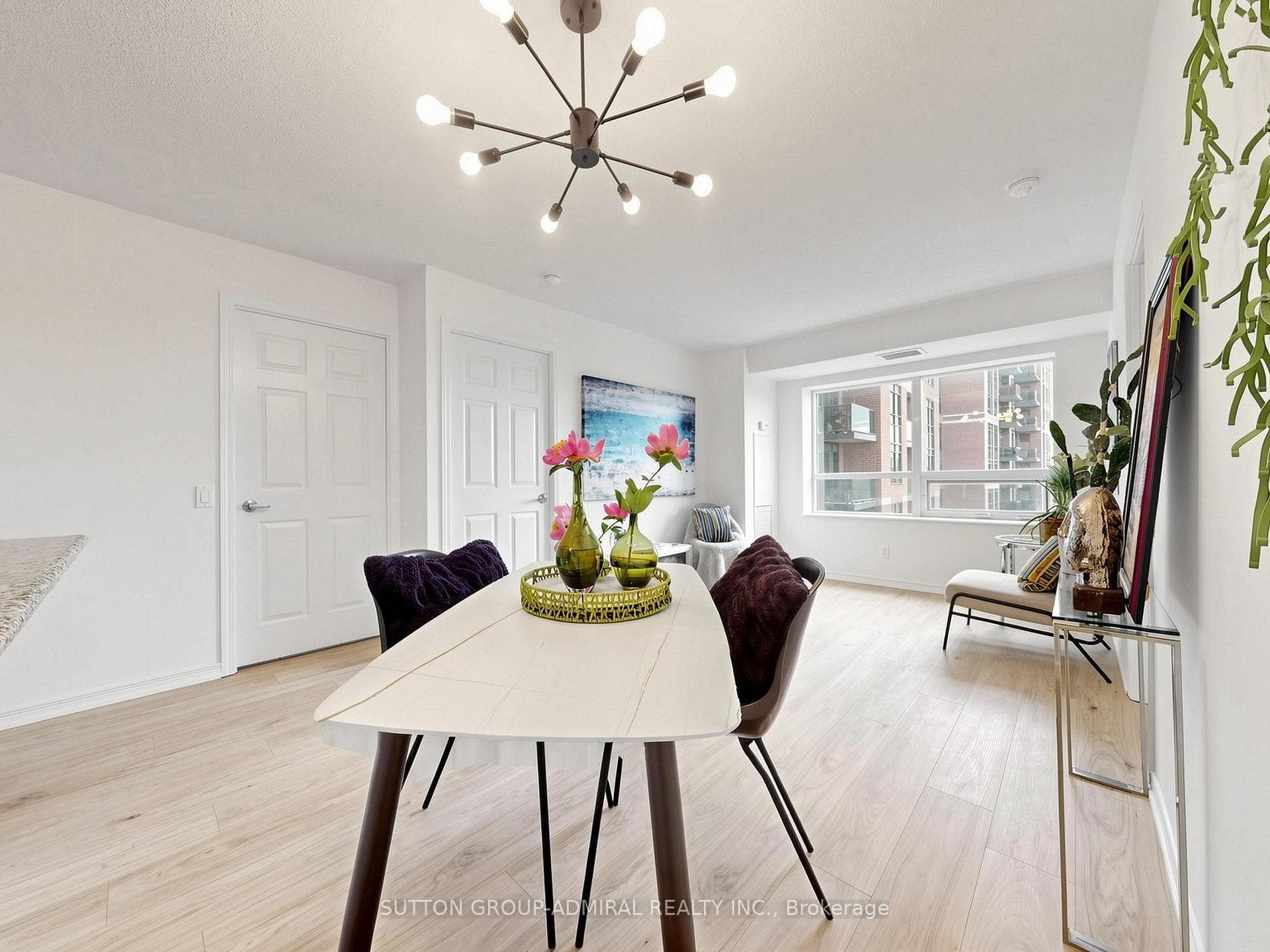 60 Heintzman Street Unit 1039 photo 7