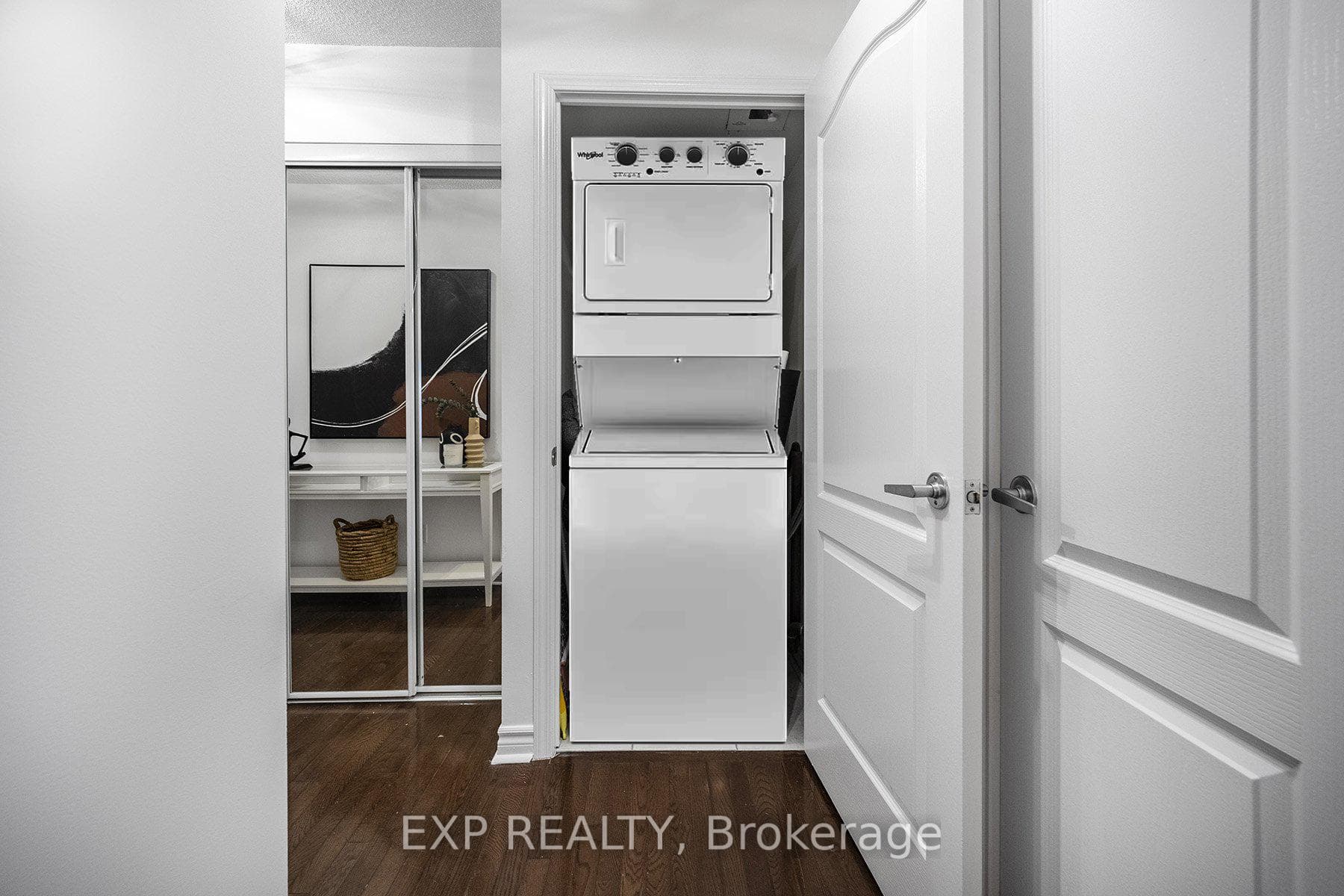 33 Elm Drive Unit 509 photo 5
