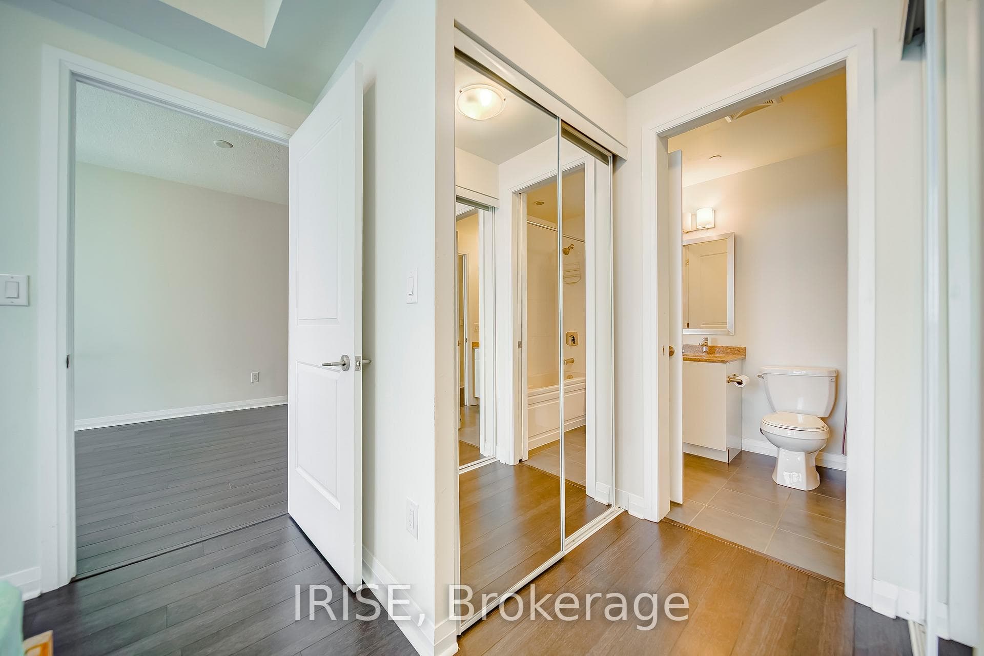 5025 Four Springs Avenue Unit 1610 photo 18