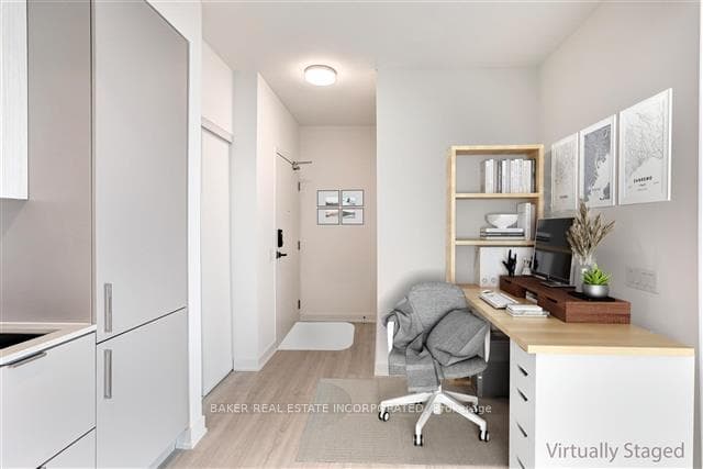 Foyer - Staged