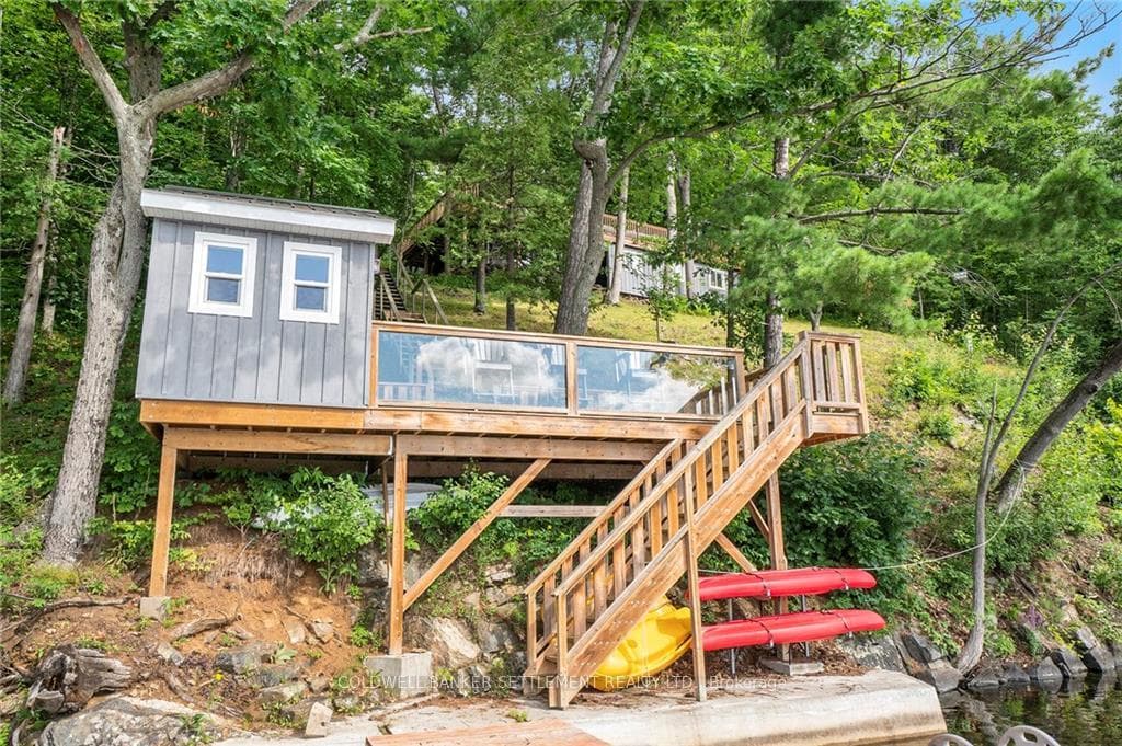 473 SHERBROOKE Drive photo 3