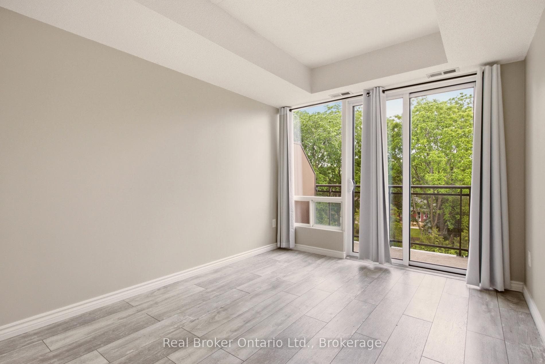 105 Bagot Street Unit 409 photo 15