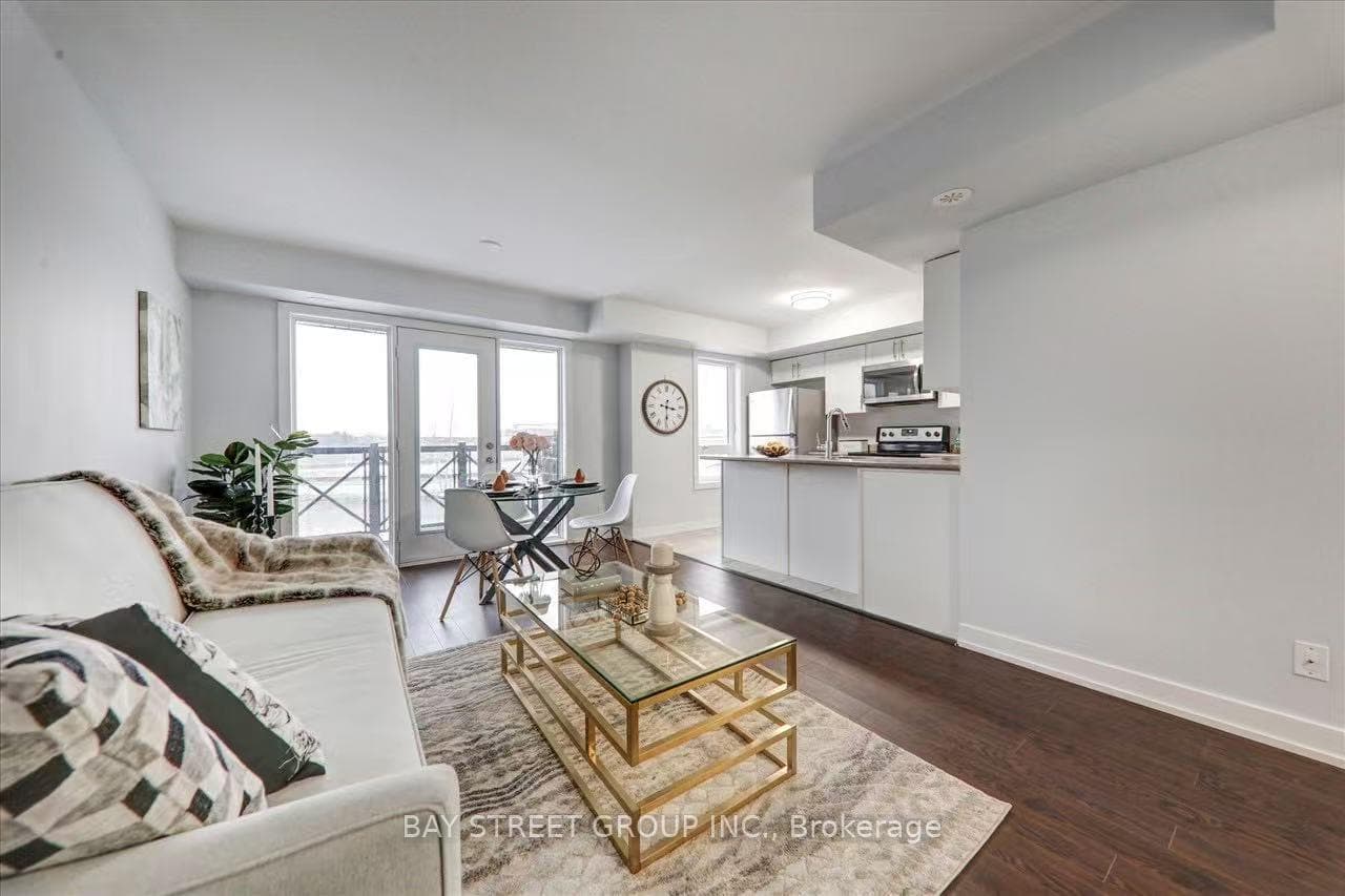 20 Dunsheath Way Unit 311 photo 3