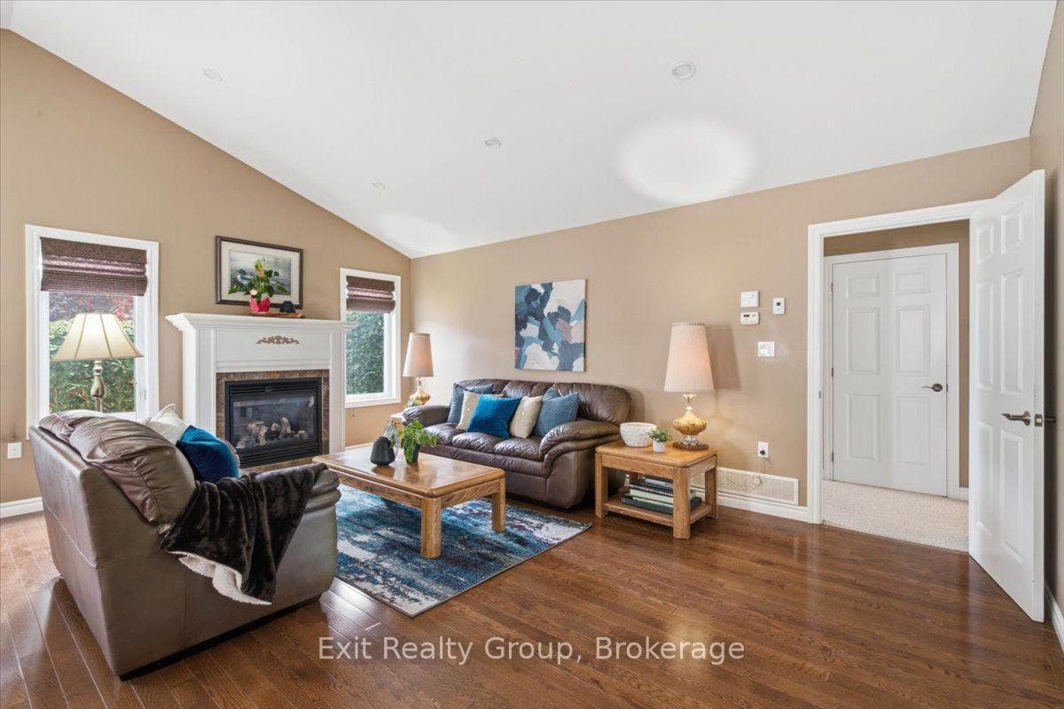 267 Raglan Street photo 10