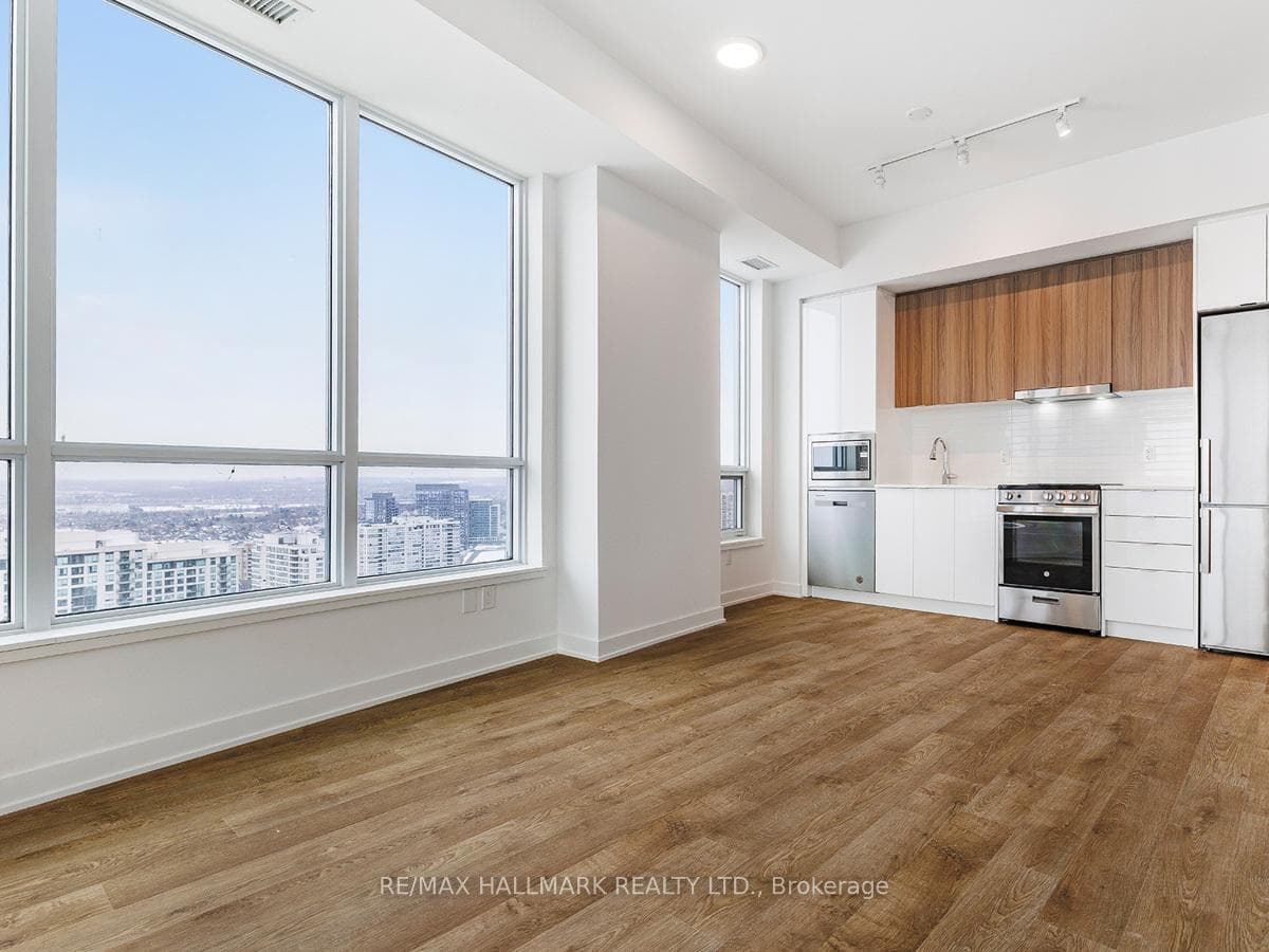 30 Upper Mall Way Unit 2505 photo 12