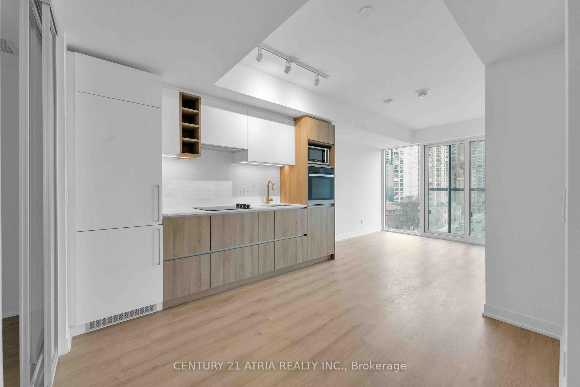 319 Jarvis Street Unit 607 photo 9