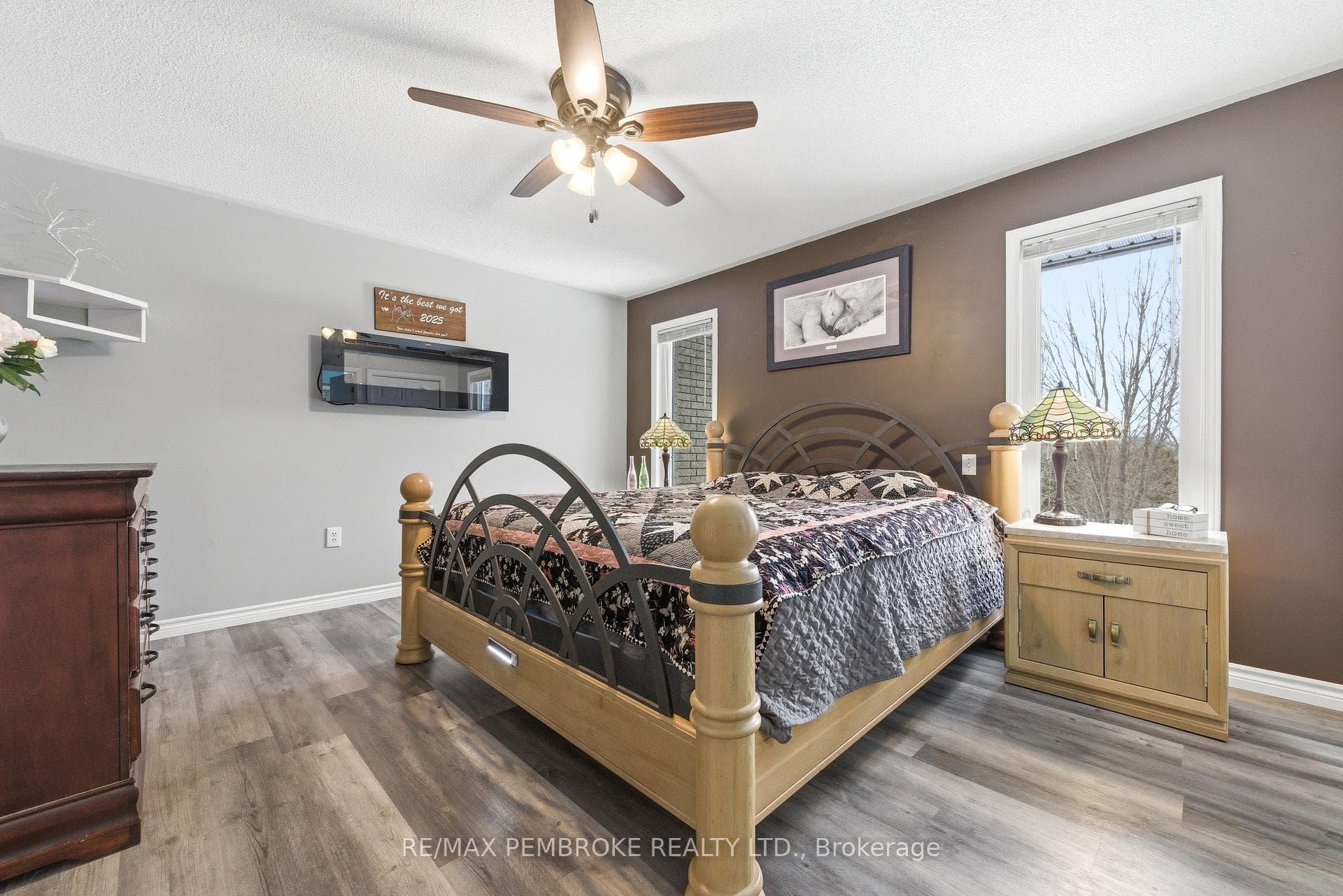 Spacious primary bedroom