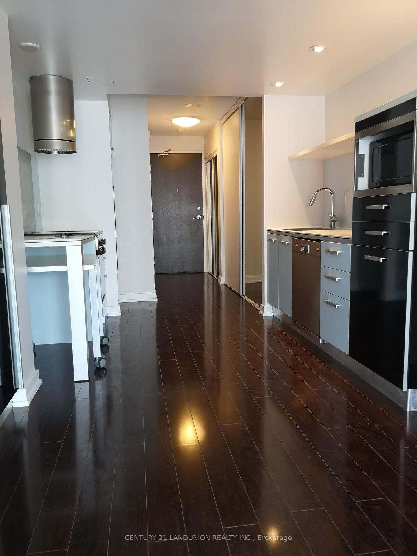 38 Dan Leckie Way Unit 1015 photo 15