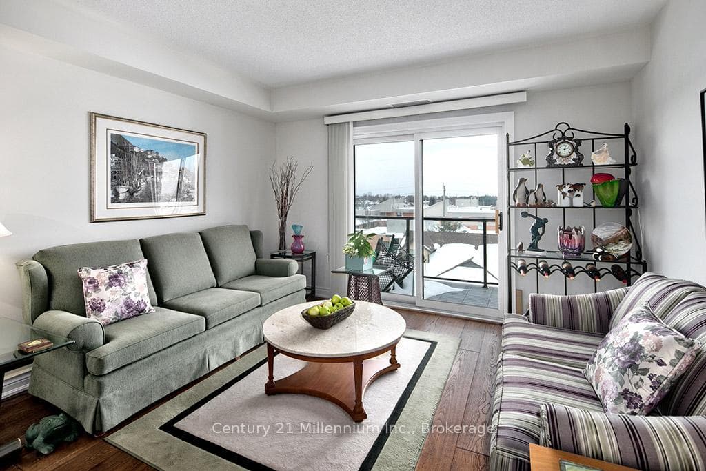 91 Raglan Street Unit 404 photo 17