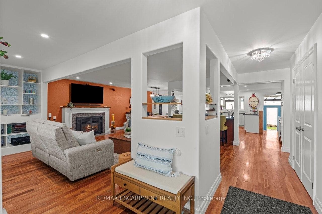 42 Lakeside Drive photo 6