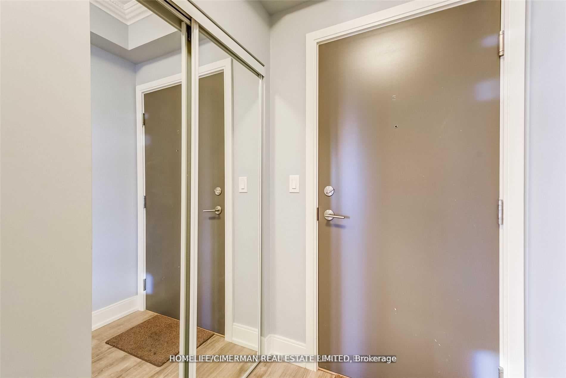 9600 Yonge Street Unit 706B photo 2
