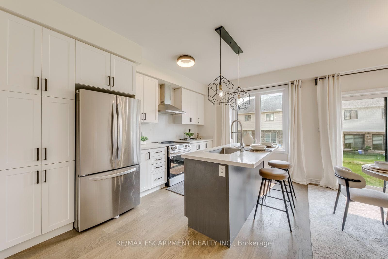 27 Mia Drive photo 15