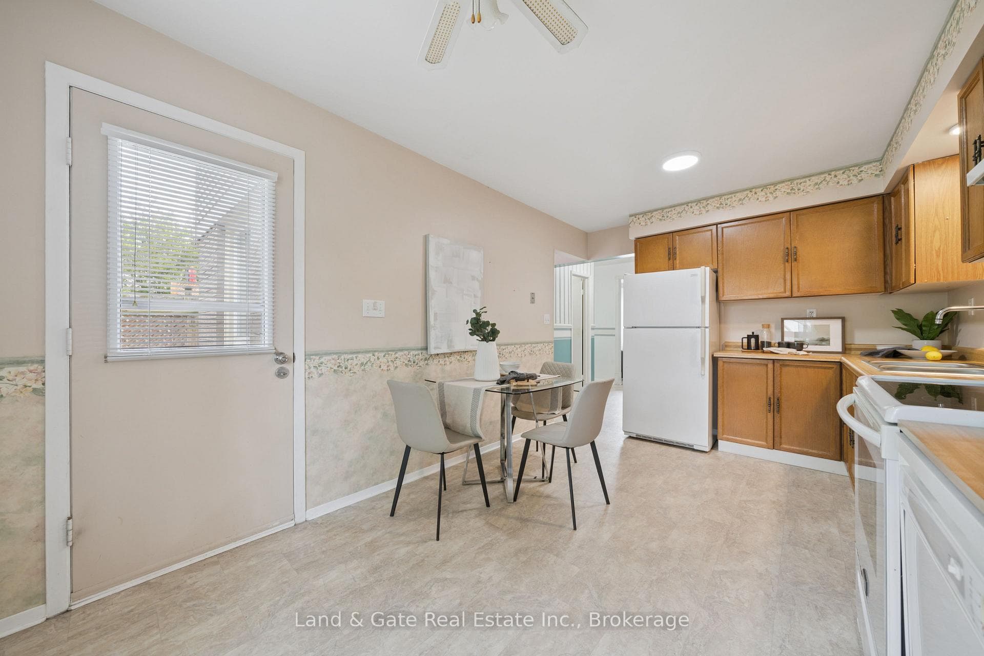 1286 Pinehurst Avenue photo 20