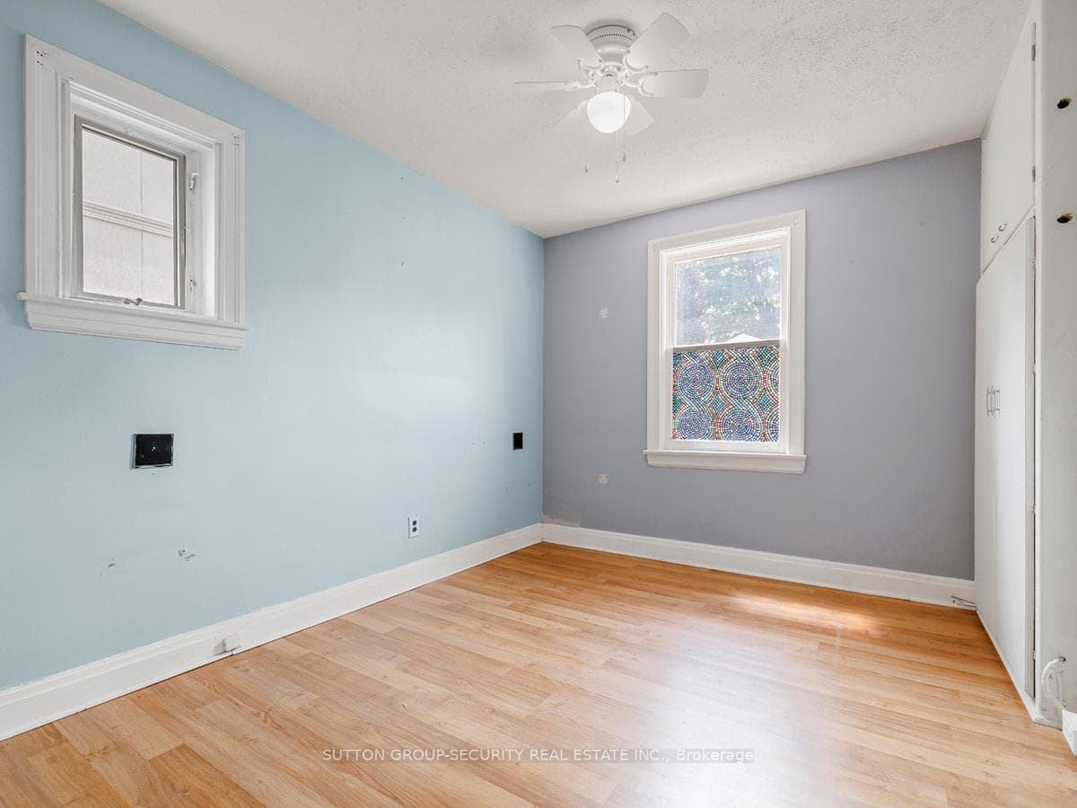215 Glen Park Avenue photo 9