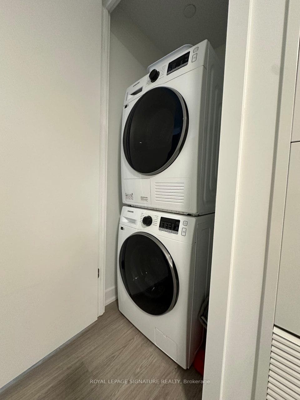 8188 Yonge Street Unit 222 photo 13