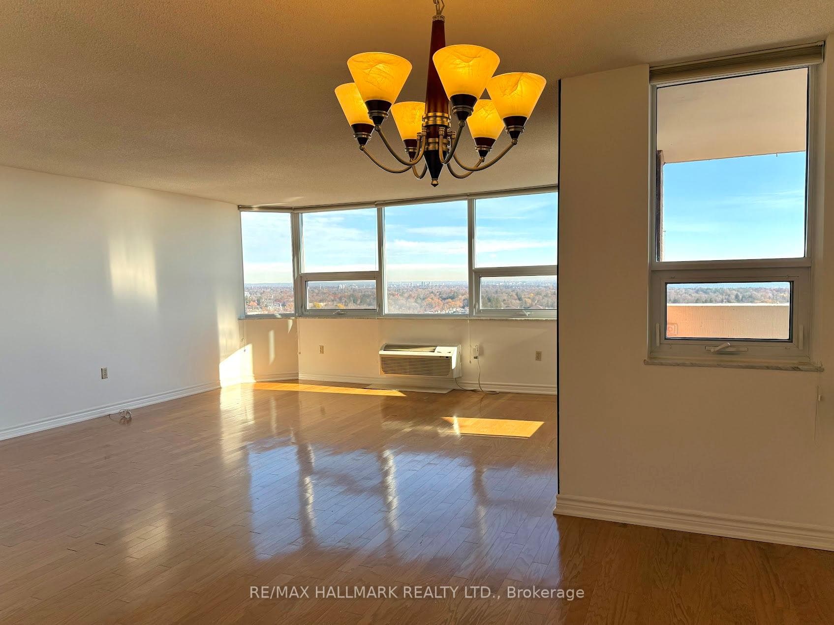 121 Ling Road Unit 1801 photo 5