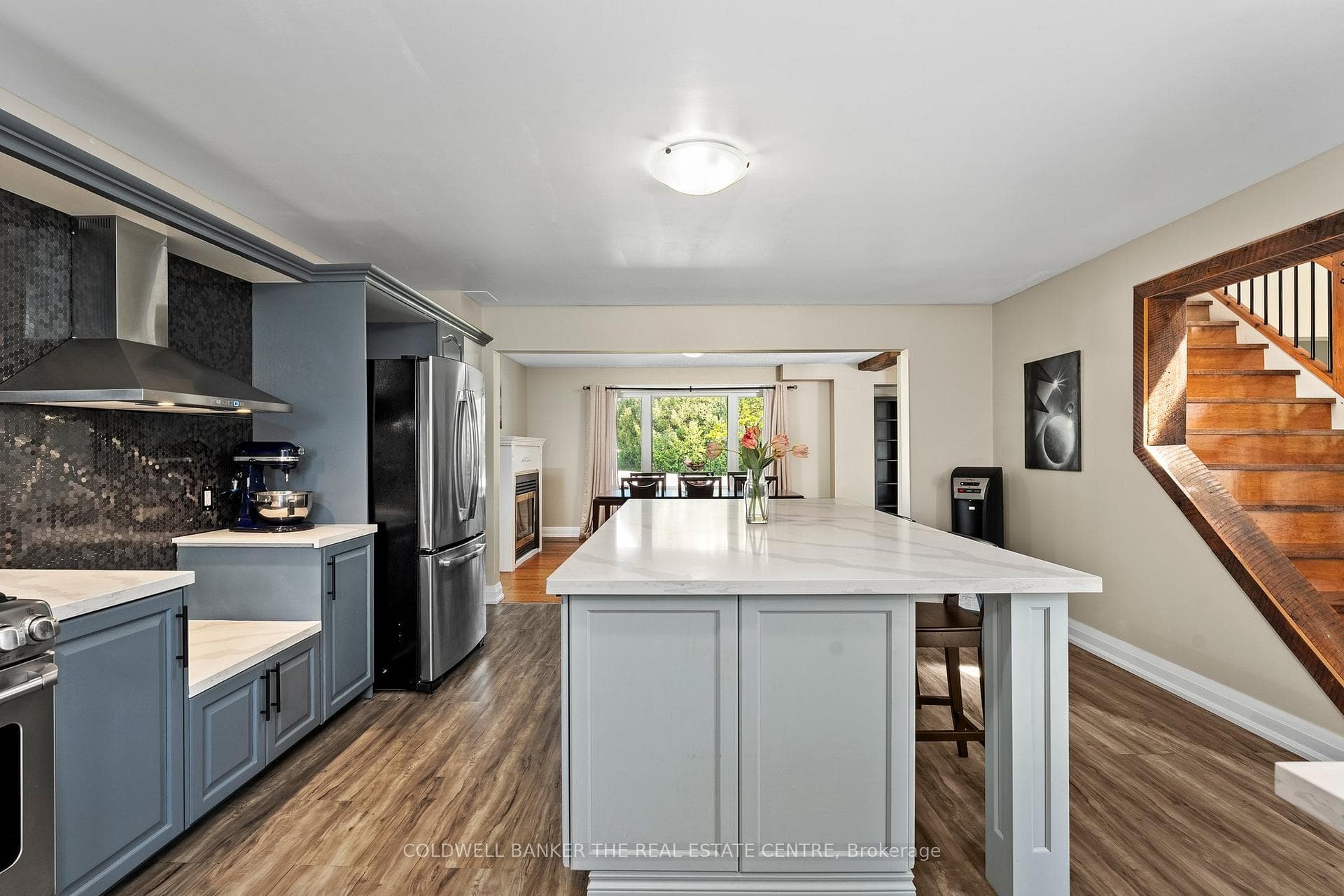 35 Scugog Point Crescent photo 8