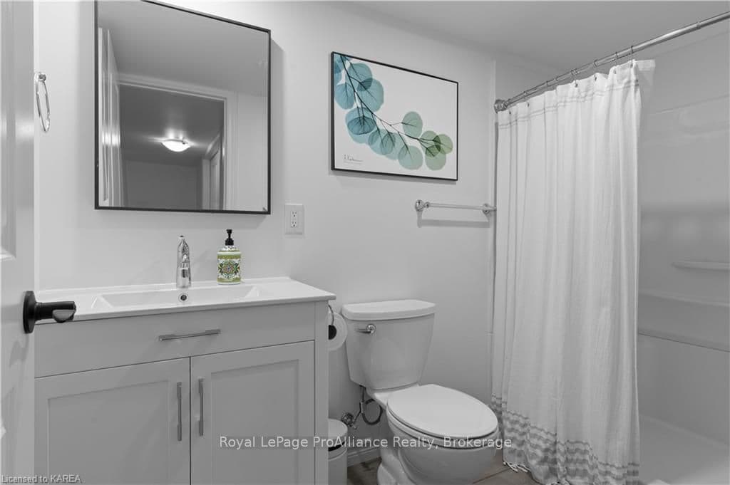 565 SAVANNAH Court photo 39
