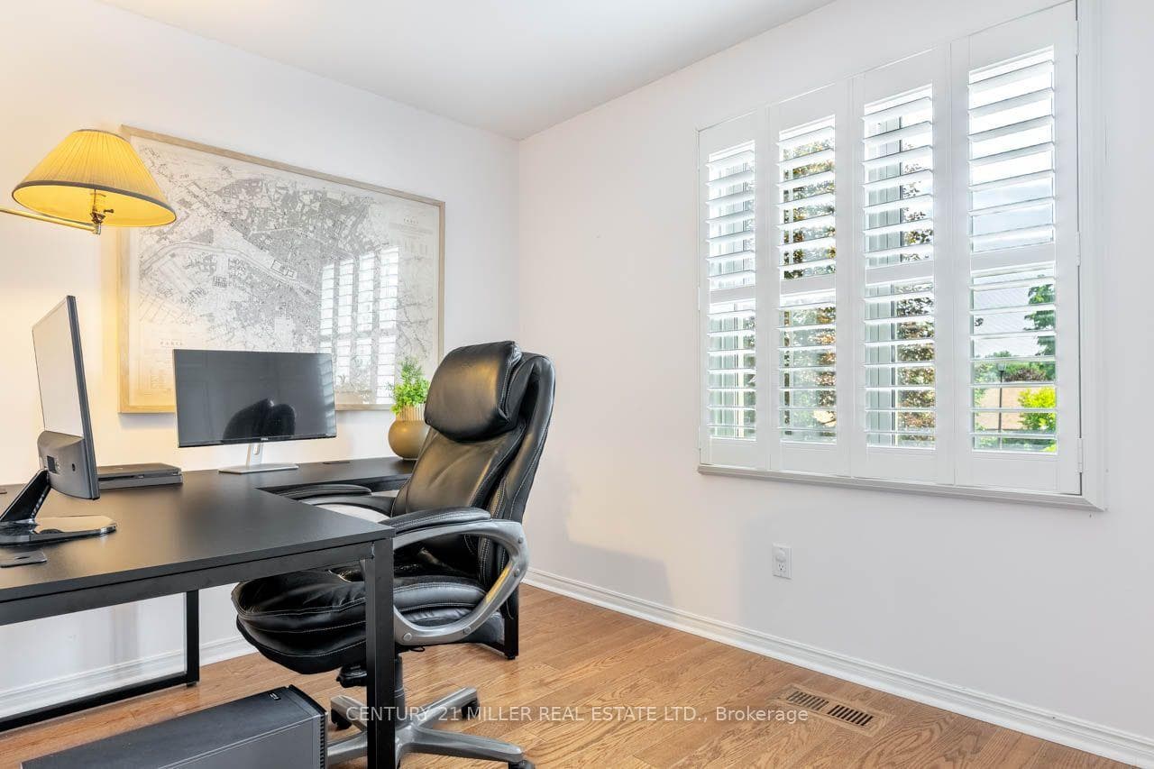 176 Willow Lane photo 22