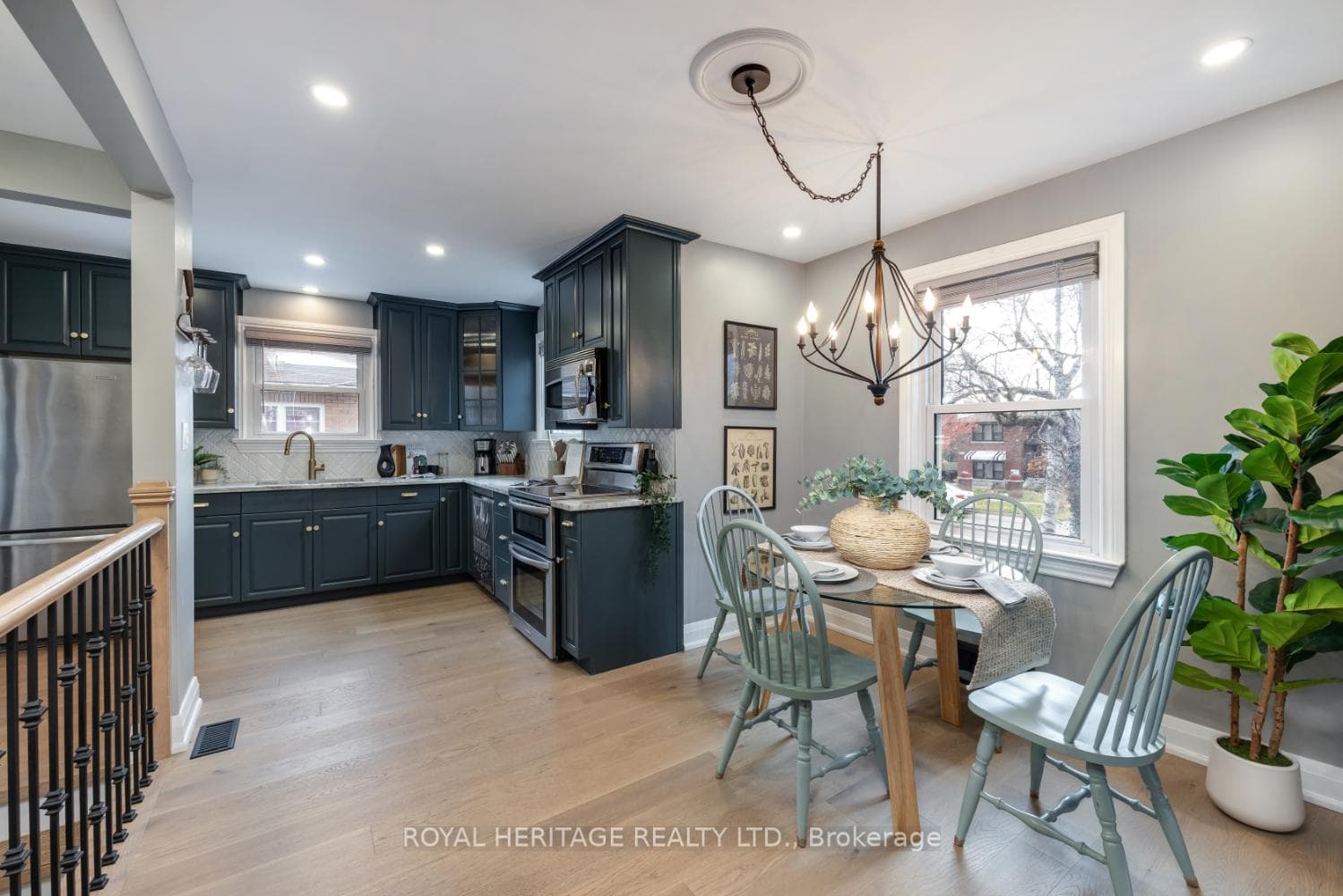 245 Elizabeth Street photo 6