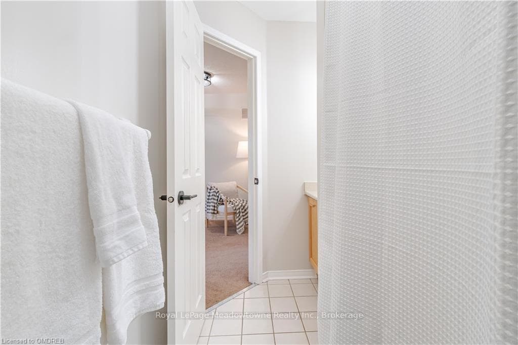 63 BABCOCK Crescent photo 38