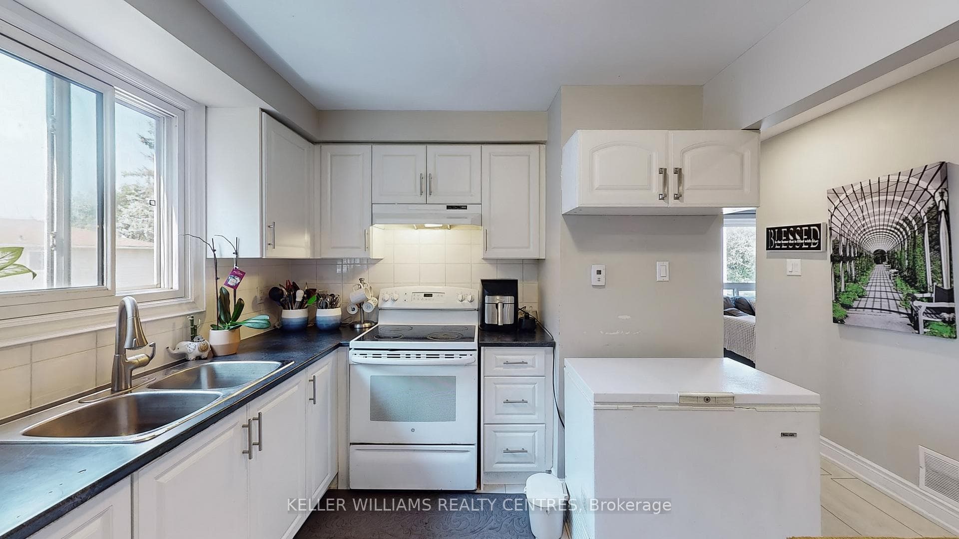 46 Charters Road photo 9