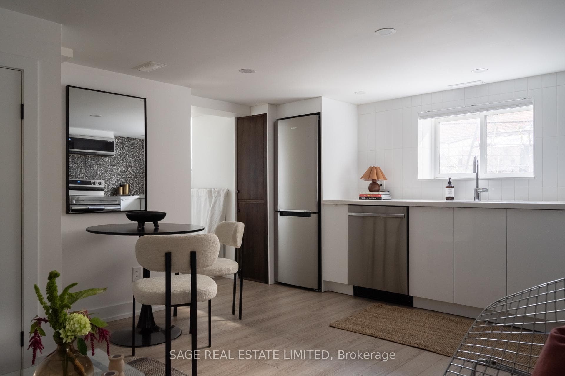 276 Oakwood Avenue photo 42