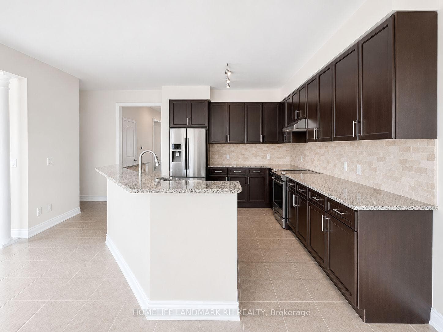 158 ROTHBURY Road photo 12