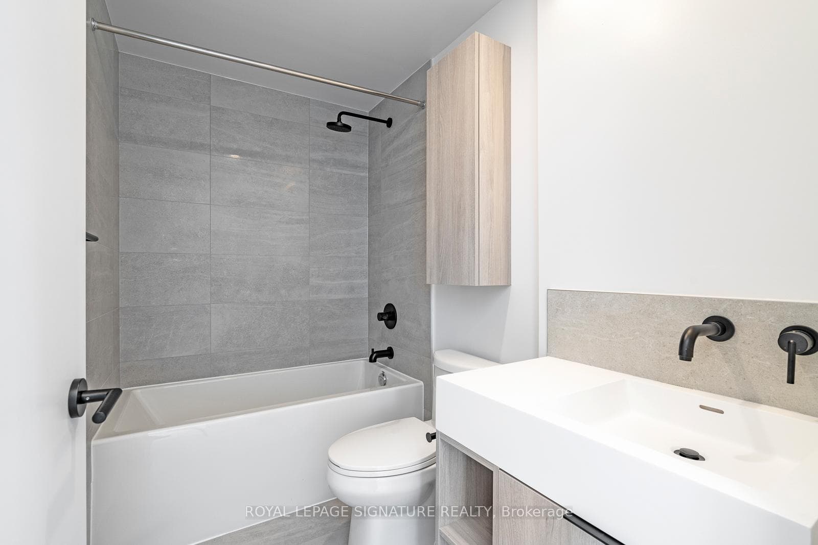 108 Peter Street Unit 1523 photo 18