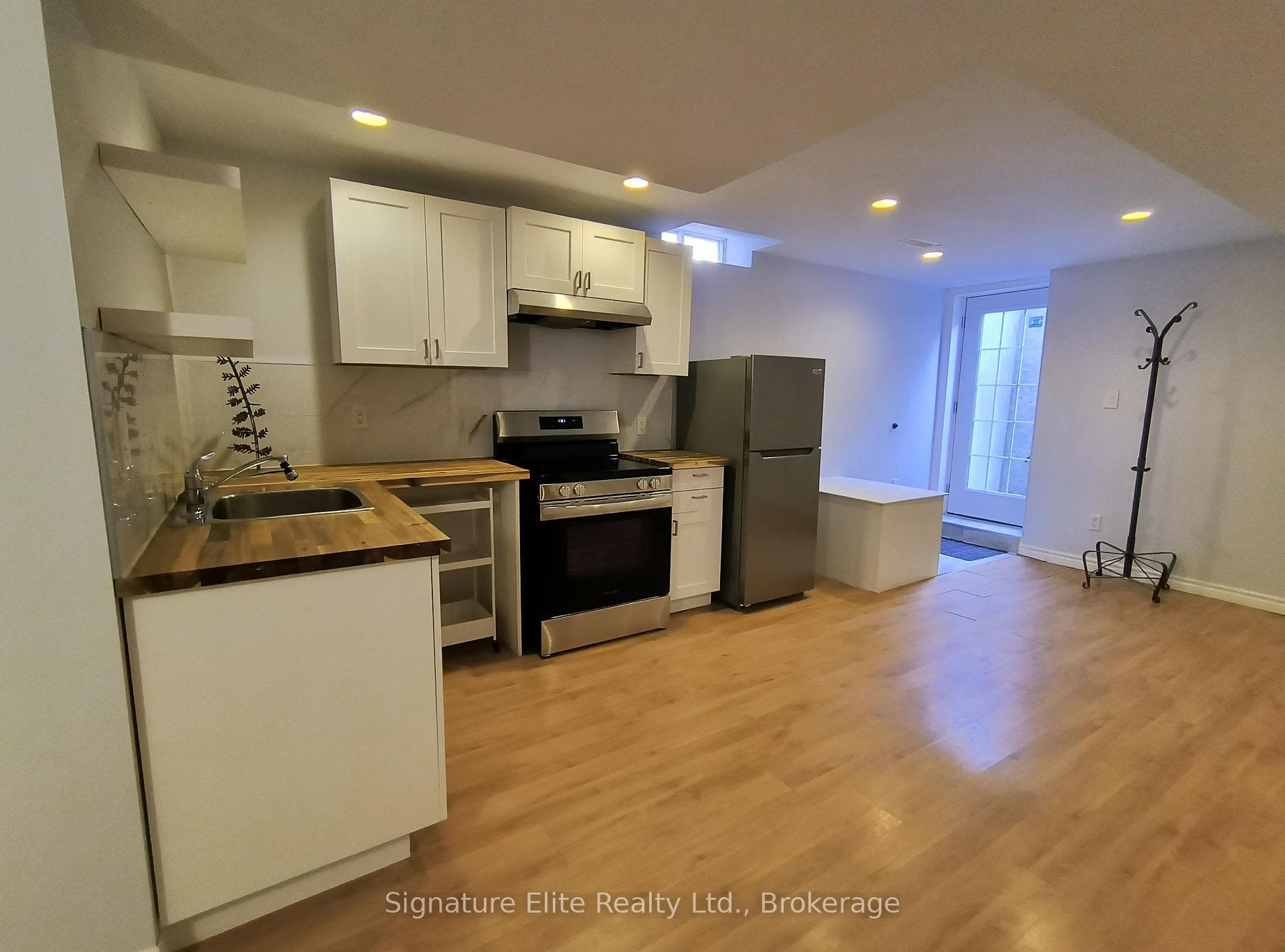 84 Villa Royale Avenue Unit Bsmt photo 1