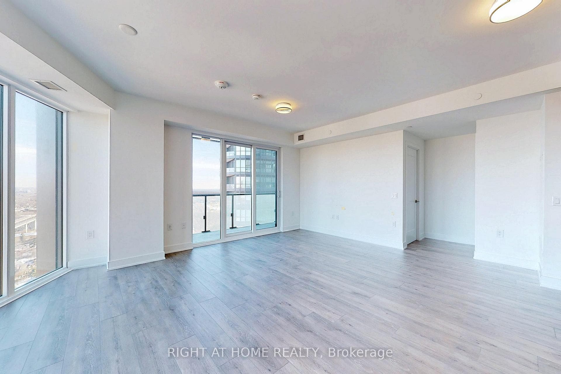 575 Bloor Street Unit 3103 photo 6