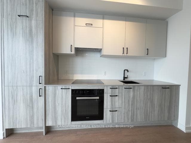 1 Quarrington Lane Unit 604 photo 9
