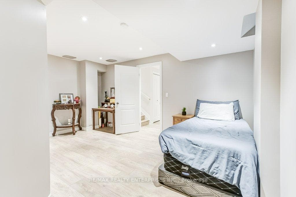 3857 Foxborough Trail photo 24