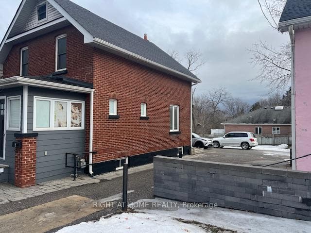 53 Major Mackenzie Drive Unit Basement Apartment photo 1