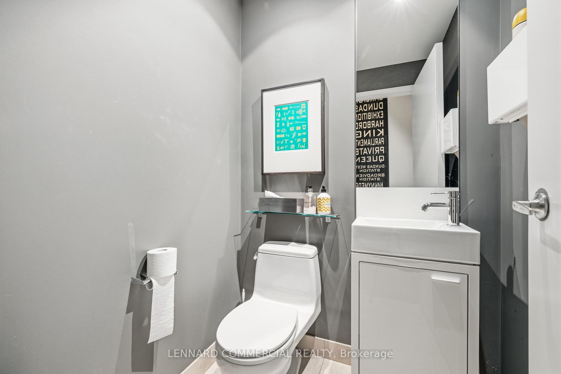121 Logan Avenue photo 30