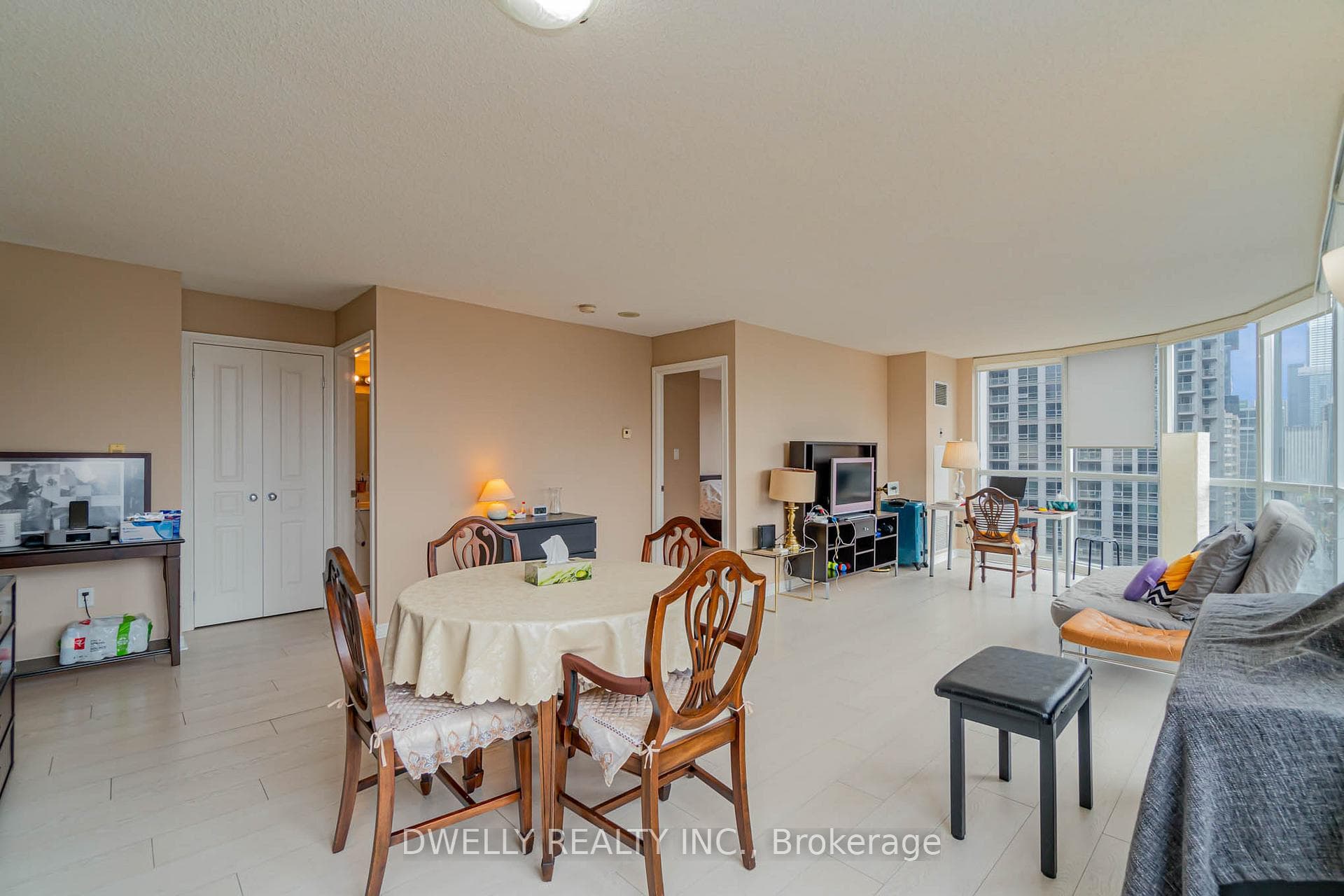 801 Bay Street Unit 1706 photo 7