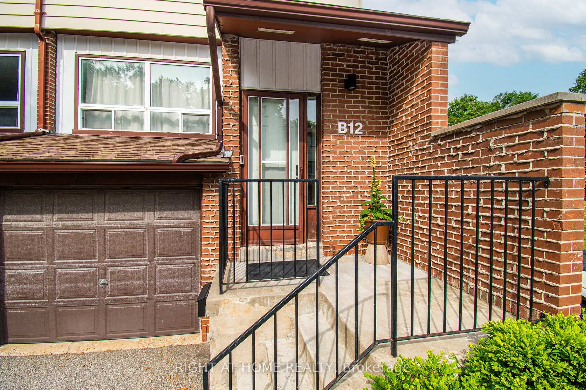 63 Ferris Lane Unit B12 photo 4