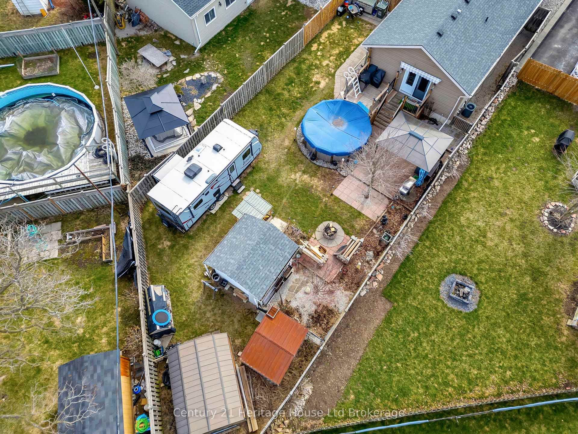 817 Kensington Street photo 45