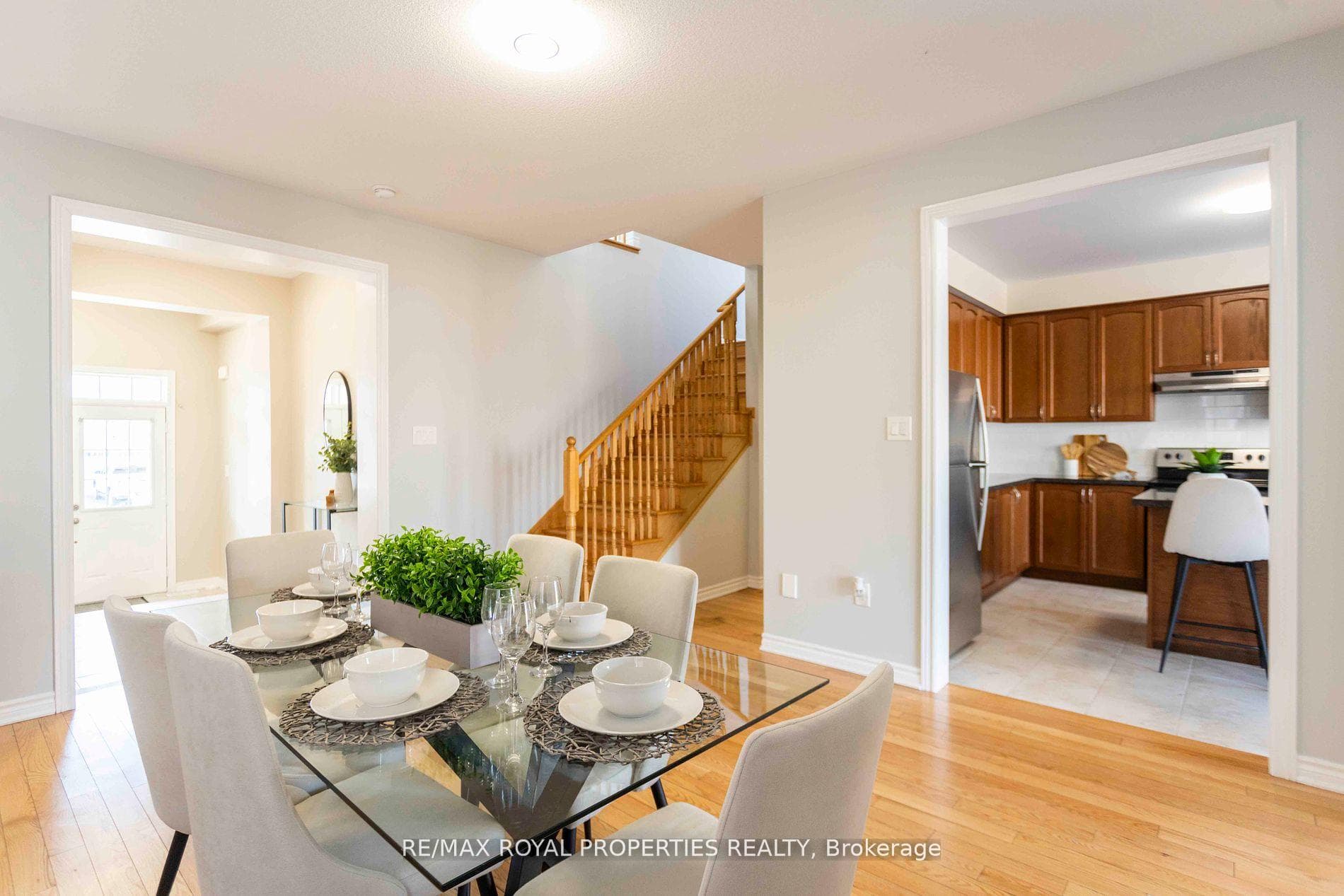 46 Northhill Avenue photo 8
