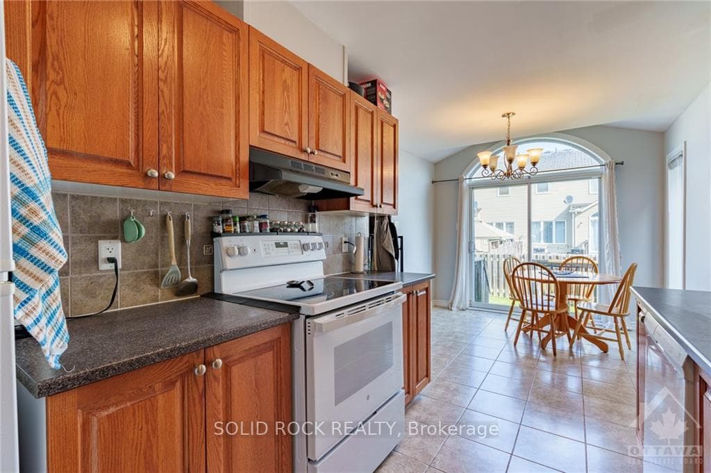 257 MONACO Place photo 6