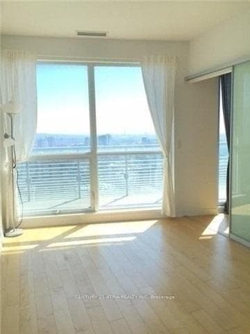 386 Yonge Street Unit 3504 photo 19