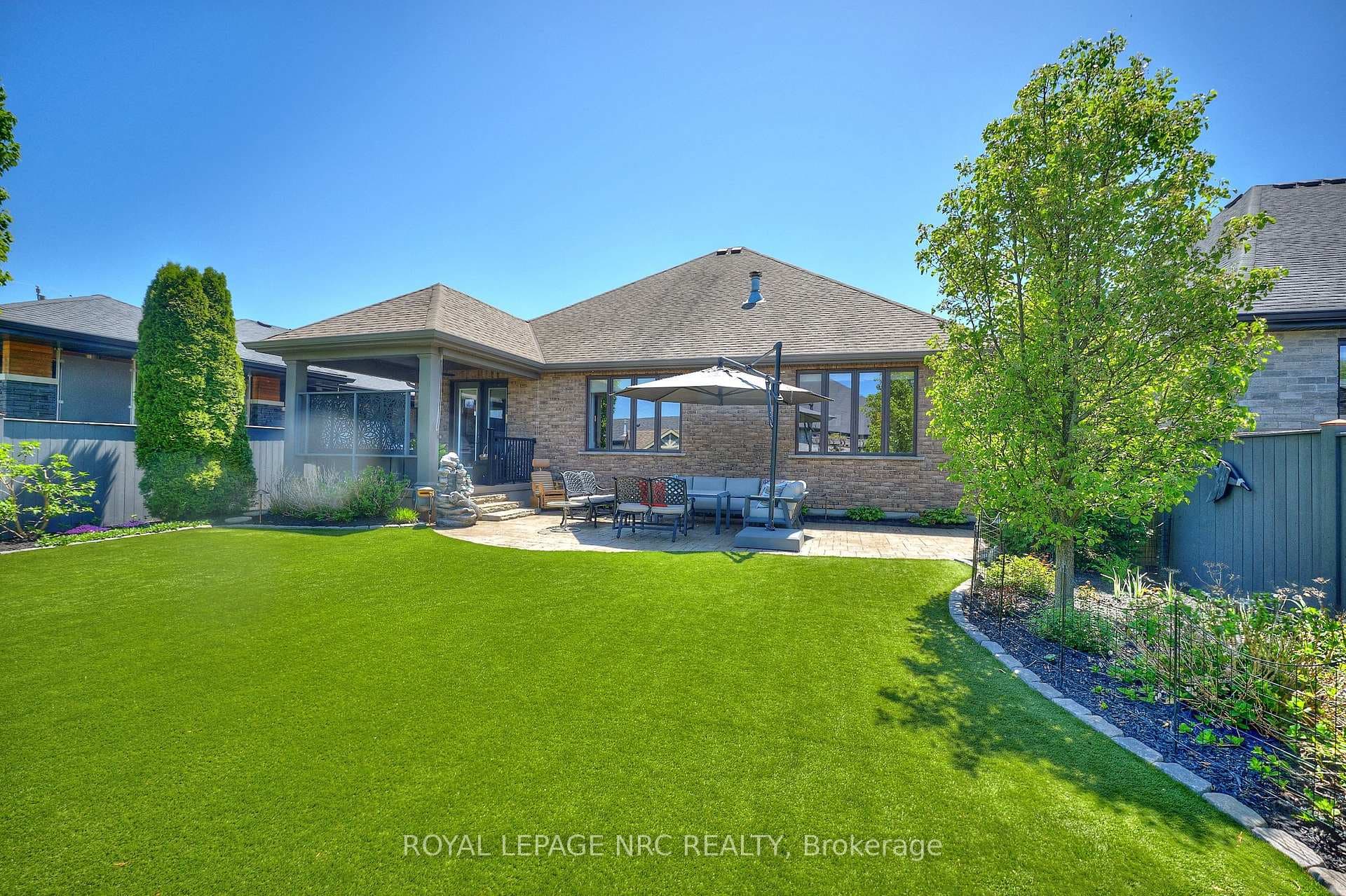 62 Rosewood Crescent photo 5