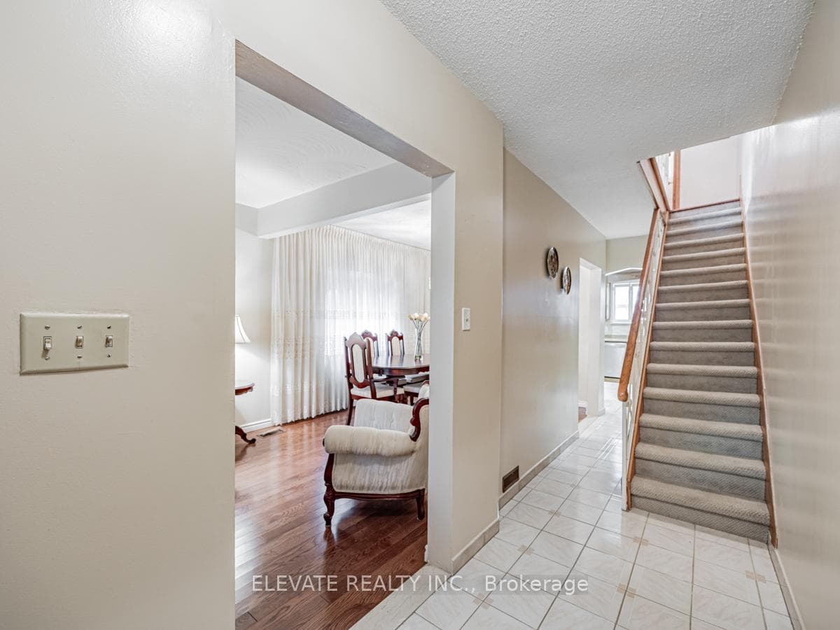 82 Glenmore Road photo 17
